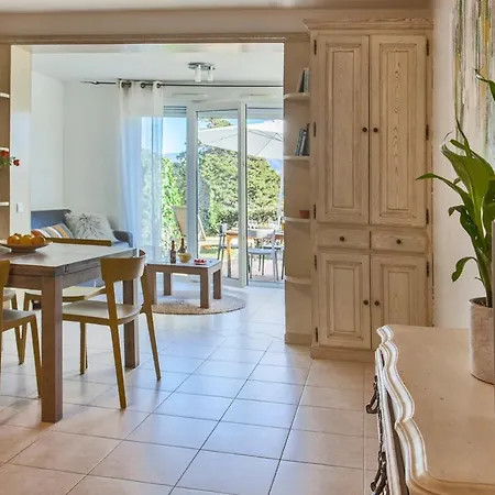 Mare Appart Avec Jardin Et Bbq Vue Mer Et Montagne Plage Et Port A 2 Pas Calvi  Exterior photo
