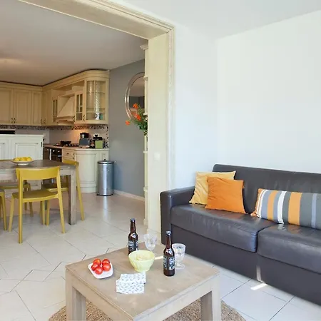 Mare Appart Avec Jardin Et Bbq Vue Mer Et Montagne Plage Et Port A 2 Pas Calvi  Exterior photo