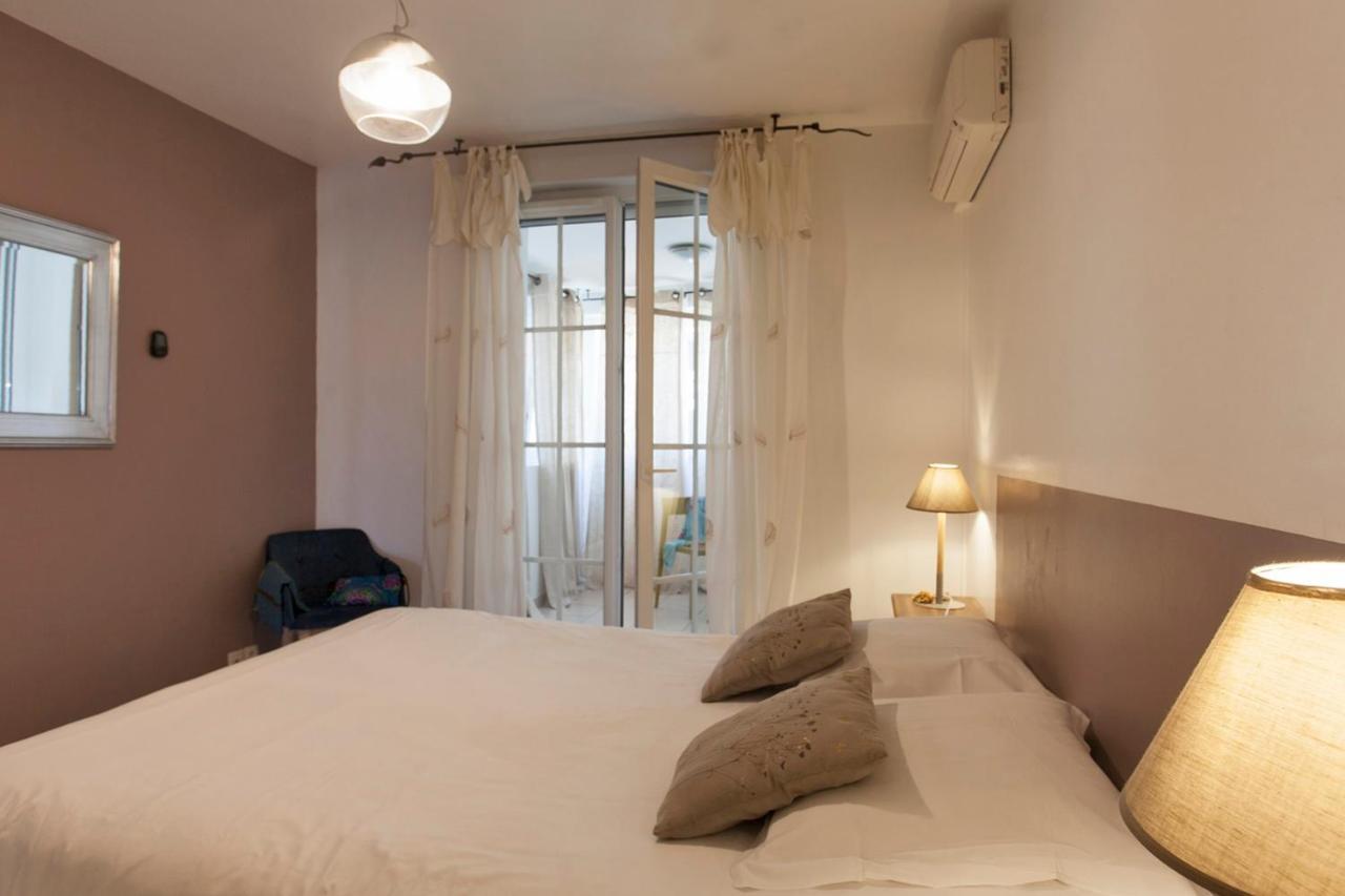 Mare Avec Jardin Et Bbq Vue Et Montagne Et Port A 2 Pas Apartment *
