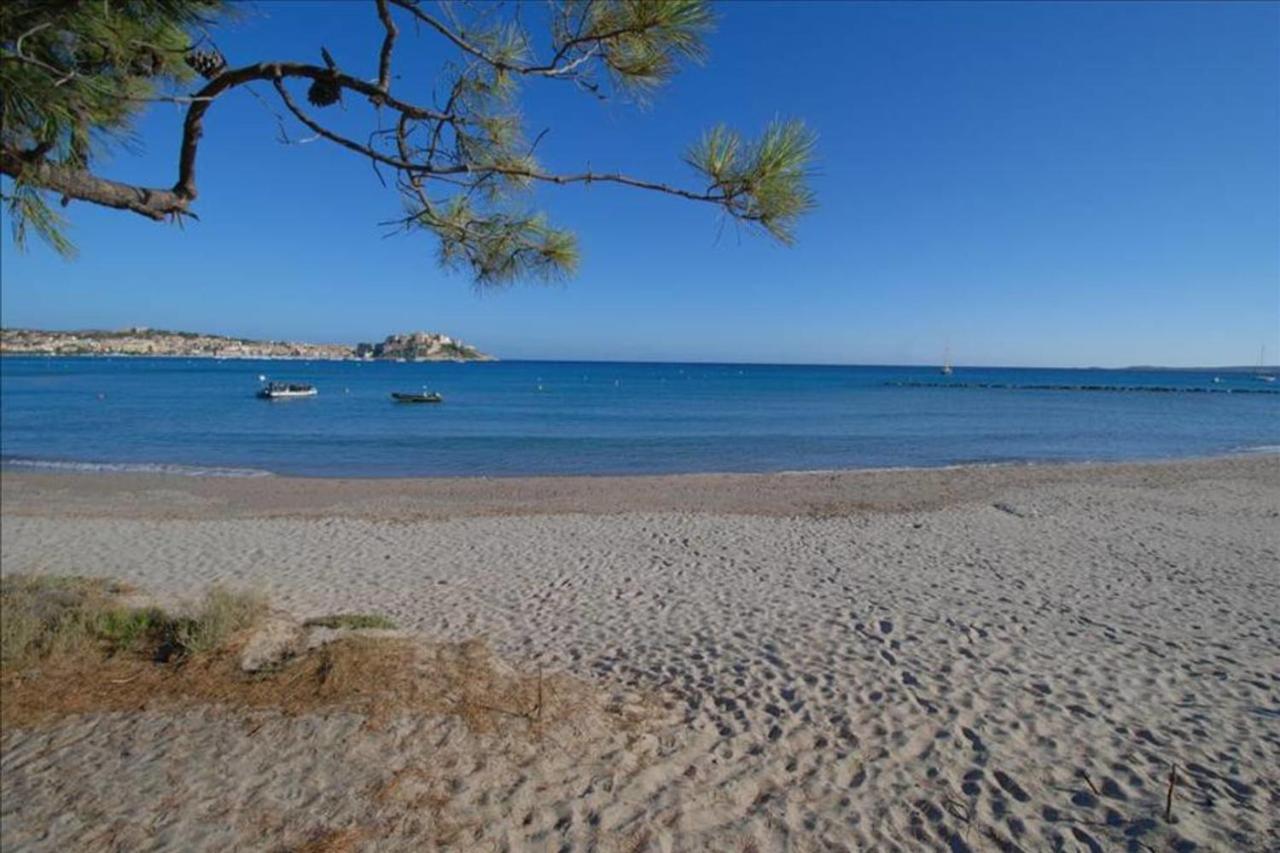 Mare Avec Jardin Et Bbq Vue Et Montagne Et Port A 2 Pas Apartment *